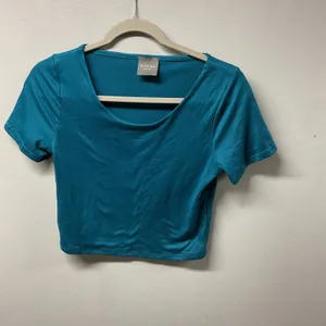 Olivia Rae Crop Top Womens Medium Teal Scoop Neck Short Sleeve Stretch‎ Basic thumbnail 2