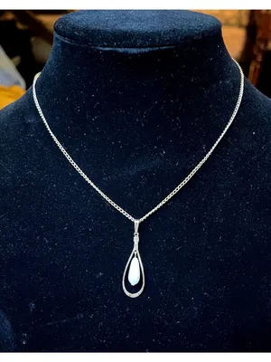 Vintage 70s Sarah Coventry Snow Drop Pendant Necklace MCM thumbnail 1
