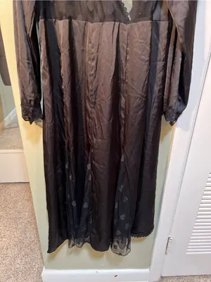 Women’s Size Medium Satin Kimono Robe Black Heart Lace Mesh Trim Dressing Gown thumbnail 10