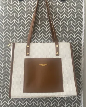Handbag 12” X 11” plus straps, great condition. thumbnail 1