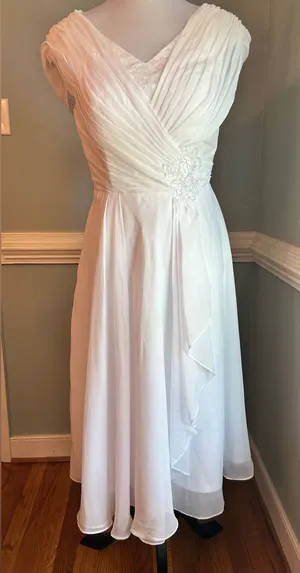 White V-Neck Chiffon A-Line Dress with Beaded Accent thumbnail 1