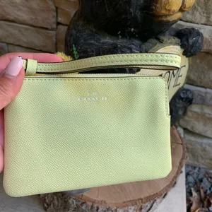 Authentic COACH Coated leather zip top wallet /wristlet thumbnail 7