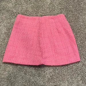 Pink sparkly mini skirt Size 4 thumbnail 1