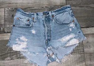 Levi's denim shorts thumbnail 1