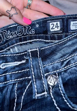 Miss Me Skinny Jeans thumbnail 5