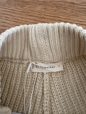 Cream Ribbed Crewneck Sweater & Knit Shorts Set thumbnail 3