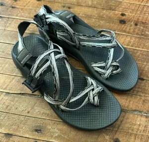 Chacos strappy black & gray W8 gorpcore hiking sandals thumbnail 1
