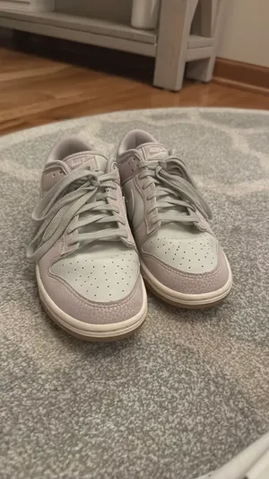 Nike Dunks thumbnail 7