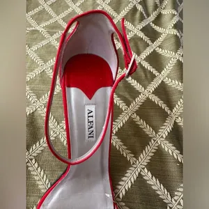 Alfani Ashton Red High-Heels with Rhinestones Ankle Strap 10M Shoes 3 1/2” Heel thumbnail 13