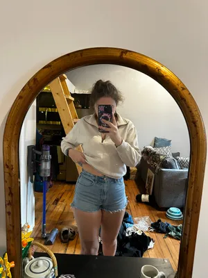Abercrombie Mom High-Rise Shorts thumbnail 4