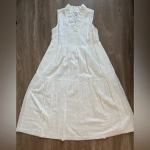 Crown &‎ Ivy Dress Women's Size Small White Tiered Cotton Preppy Coastal Beachy thumbnail 3