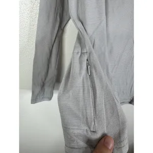Kuhl Agility Pullover Womens Small Gray Merino Wool Blend Mock Neck Long Sleeve thumbnail 4