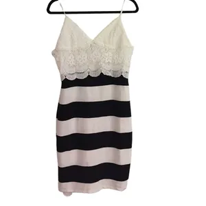 Boutique body con crochet top dress size l thumbnail 2