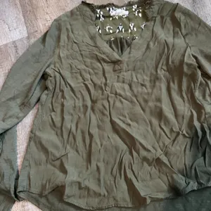 Anthropologie‎ Porridge Aidan Shirt Top Green Size S 3/4 Roll Sleeve Dog Detail thumbnail 10