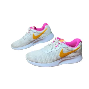 Nike Tanjun Shoes Sneakers Womens Size 9 White Pink Orange Running CK0062-100 thumbnail 2