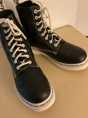 Dr. Martens women black leather 1460 combat Pascal boots US 8 thumbnail 6