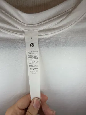 Lululemon Ultralight Hip-Length Long Sleeve Shirt White Size 6 thumbnail 5