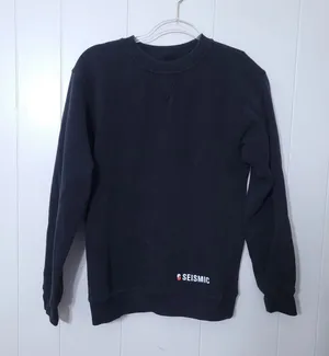 Lululemon Women's Long Sleeve Pullover Sweater Black With Logo thumbnail 1