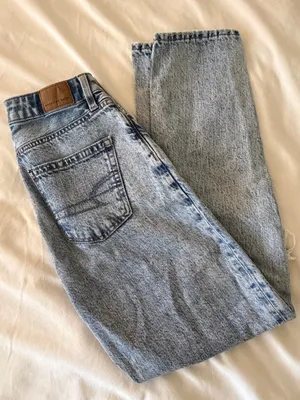 American Eagle Straight Jeans thumbnail 1