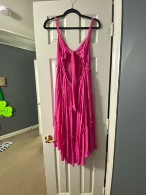 Pink ruffle tiered dress Size L thumbnail 3
