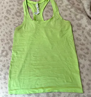 Lululemon Tank thumbnail 1