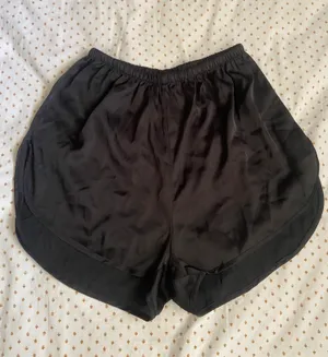 Black Silky Sleep Set Size M thumbnail 3
