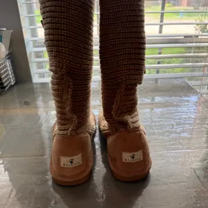 Bearpaw Tan Anastaia Boots Sz 9 thumbnail 7