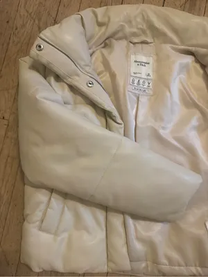 Abercrombie & Fitch Cream Puffer Jacket thumbnail 7