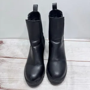 Steve Madden Black Chelsea Ankle Boot Combat Goth Sock Chunky Lug Kiley 11M thumbnail 3