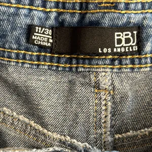 BBJ Los Angeles Women's Blue distressed Denim cutoff Shorts‎ size 11 30 thumbnail 9