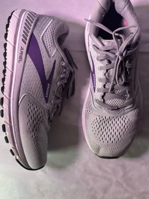 Brooks Ariel Women's Light Gray and Purple Running Shoe thumbnail 5