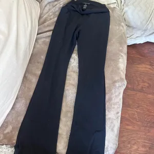 Carbon 38 flare split leg leggings thumbnail 6