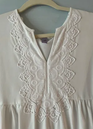 White Blouse thumbnail 4