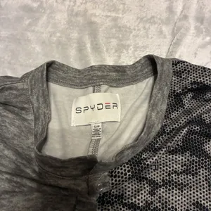Spyder Heather Gray Active Top Oversized S Soft Camouflage MSRP $68 thumbnail 3