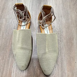 Philippe Model Paris Textured Grey Ankle-Tie Pointed Flats Designer Shoes‎ thumbnail 2