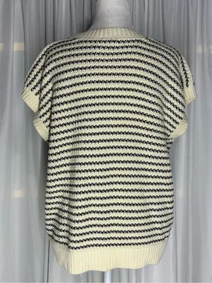 Striped Cream & Black Short-Sleeve Knit Sweater Size M thumbnail 4
