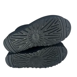UGG Classic Ultra Mini Platform Boots Black Suede Size‎ 6 thumbnail 12