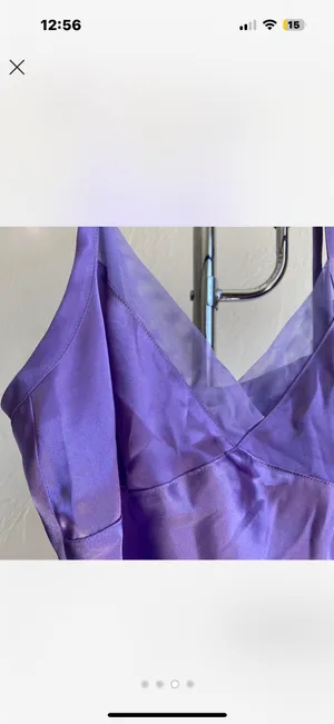 Purple satin cami top with a cute v neck Size M thumbnail 3