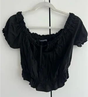 Brandy Melville Top thumbnail 1