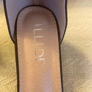 NWT NIB Illude black open toe heel dress shoe. 9 2 in heel thumbnail 7