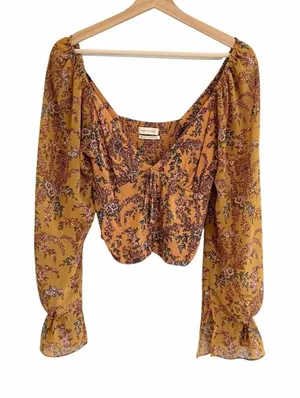 Urban Outfitters Floral Boho Peasant Cropped Top Size M Bell Sleeve Ren Faire thumbnail 1