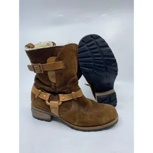 UGG Brown Leather Boots Size 6 thumbnail 2