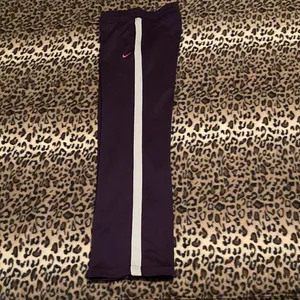 NIKE Track Pants Women's Size M Nike Athletic Wear Drawstring Waist Track Pants thumbnail 5