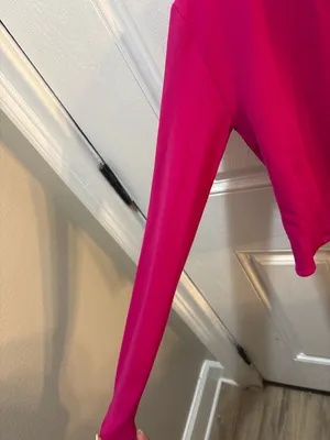 Babaton Aritzia Contour Mockneck Long Sleeve Cropped Top in Pink thumbnail 4