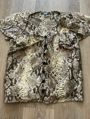 Anthropologie Top thumbnail 1