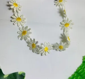 Daisy Chain Floral Choker Necklace New thumbnail 6