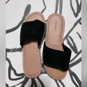 SUEDE SLIDES Black Slip On Sandals Shoes. Women’s Size 8. Worn Once! thumbnail 7