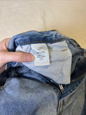 Straight Leg Women’s Jeans in Light Blue thumbnail 3