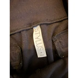 Stylus high rise 25” black jogger pant size M thumbnail 4