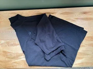 Gymshark Oversized Shirt thumbnail 2